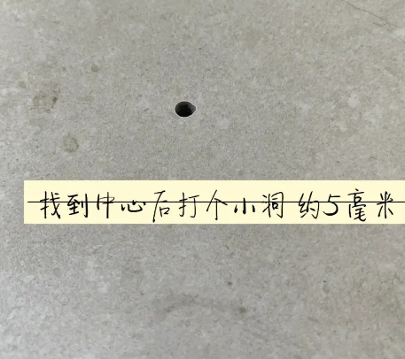 清丰瓷砖空鼓维修公司专业解答在瓷砖铺贴过程中，如果砂料搅拌不均匀，将会带来以下问题